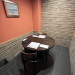 やす多” - 店内