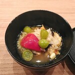 日本料理 新茶家 - きのこたちシリーズ①　しゅうり貝も入ってます。