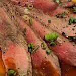 肉丸酒場 - 自家製 柔らか本格ローストビーフ