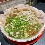 中華そば アッキー - 背脂豚骨醤油中華そば（並）チャーシュー増し