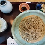 黙坊 - もりそば。投汁そば目的で行ったのに、7月〜9月はやってないとのこと笑。ま、暑いからねぇ汗