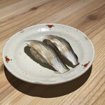 鮨マニシ - 1回目のコハダは醤油が掛かっていた