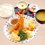 海鮮丼 日の出 - 