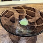 温石 - 最近時、朝晩、自己流ですが薄茶を点ててます。ガラスの茶碗でもクリーミーで美味しい薄茶を点てられるのですね。かっこよすぎ〜。私もどんな器でもまろやかに点てられるように研鑽しよう！