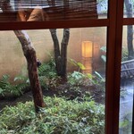 温石 - 日本列島各地で大雨による水害がニュースになるほどの日でしたが、寸分の妥協も許さない見事な一品一品に心震え美味しさを噛み締めました。感動をありがとうお店の皆様や関係の方々にも感謝いたします。