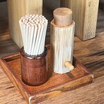 手打ち蕎麦 三乗 - 爪楊枝が凝ってる