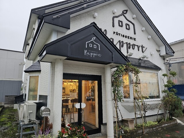パティスリー ラポール（PATISSEIE Rapport） - 運動公園前（ケーキ）の写真