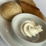 THE COSMOPOLITAN GRILL BAR TERRACE - 