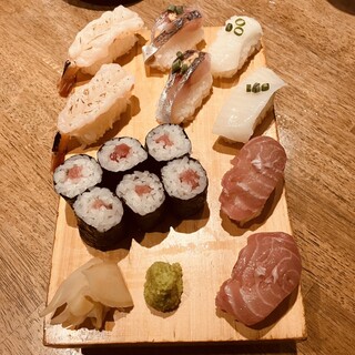 裏のさかな屋_0