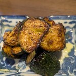 炭火と酒と肴 七福八郎 - ズッキーニ炭火焼き　八郎にハズレなし