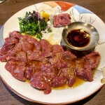 炭火と酒と肴 七福八郎 東新宿本店 - ここから始めましょう