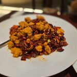 陳家私菜 - スパイスクリスピーチキン！病みつきになる辛さ