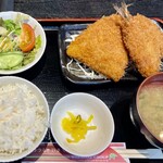 若竹 - 大きめアジ2枚アジフライ定食