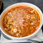 ホルモンセンター天狗家 - 旨辛カルビスープ