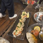 恋文酒場かっぱ 松濤 - サーモンの炙りチーズ寿司