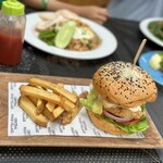 Central Food Village - 