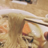 中国料理 南園 - 素麺のような極細ストレート麺