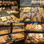 バックシュトゥーベ ツオップ - 商品棚