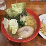 圭一屋 開成店 - やばいラーメン