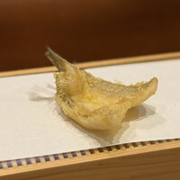 天婦羅 みやしろ - お店で熟成させた鱚！感激