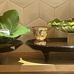 銀座 しのはら - バカラのショットグラスの代わりに１つだけ違うものが