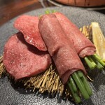 炭火焼肉 ホルモン にく式 - 