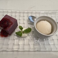 アマルフィイ・モデルナ - 