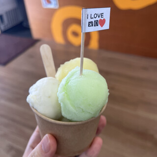 アイスクリームショップ パーク・イン_0