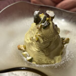 ラ スフォリーナ - ピスタチオのジェラートは家内に取られた