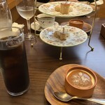 リストランテ カルド - パンナコッタキャラメルソース・コーヒー・サービスの焼き菓子