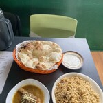 アジアン食堂サキーナ - 全貌