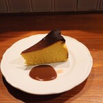 Hachihare - カボチャのバスクチーズケーキ