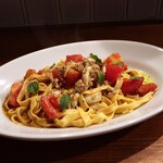 Hachihare - 三河湾産の活ワタリガニとフレッシュトマトのパスタ