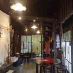 阿左美冷蔵 - しばしおしゃれなカフェのような内装な阿左美冷蔵金崎本店にて一休みした後は