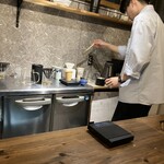 COFFEE STAND ひといきの時間を。 - いつものお兄さん