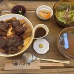 ぞうめし屋 - たまかつ丼