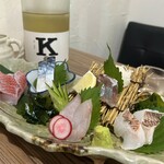 和中ダイニング ゑ富 - 鮮魚お造り盛り合わせ・Kの旋律 第一楽章 生原酒 木戸泉酒造(千葉)