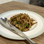 和中ダイニング ゑ富 - 豚肉とじゃがいものカレー炒め