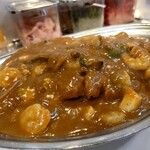 カレーショップ インデアン - 料理写真:シーフード (インデアンルー) 1,078円、大盛 220円(税込)、トッピング カツ 330円(税込)