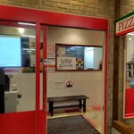 C's PIZZA - お店の外観