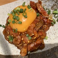 ホルモン焼肉 富や 栄店 - 