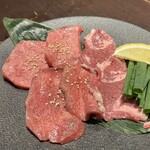 炭火焼肉 にく式 - 