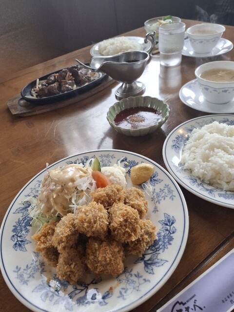 レストラン まなべ