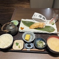 高級ブランド干物 『銀座伴助』 銀座本店 - かれい干物定食
