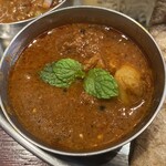 エリックサウスマサラダイナー - ゴア風ポークビンダルー。