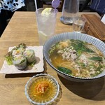 タイ屋台料理＆ヌードル オシャ - 