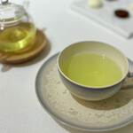 Restaurant KEI - いつもは食後はエスプレッソ一択なのですが、この日は日本茶を。
落ち着く〜(^^)