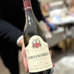 Restaurant KEI - ジャンテ・パンショのジュヴレ村名。
2015年ですが、すでにエッジがレンガ色になってかていて、程よい熟成感。
テロワールらしい強さは健在で、メインの濃厚なガリシア牛にもよく合いました。