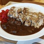 鹿児島ステーキハウス 薩摩 - チキングリル＆牛すじカレー