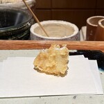 天ぷら 元吉 - 穴子 ラッキョ塩漬けと一緒に